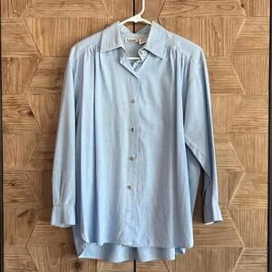 Capacity Womenswear Light Blue Cotton Button Up Shirt Size P/M